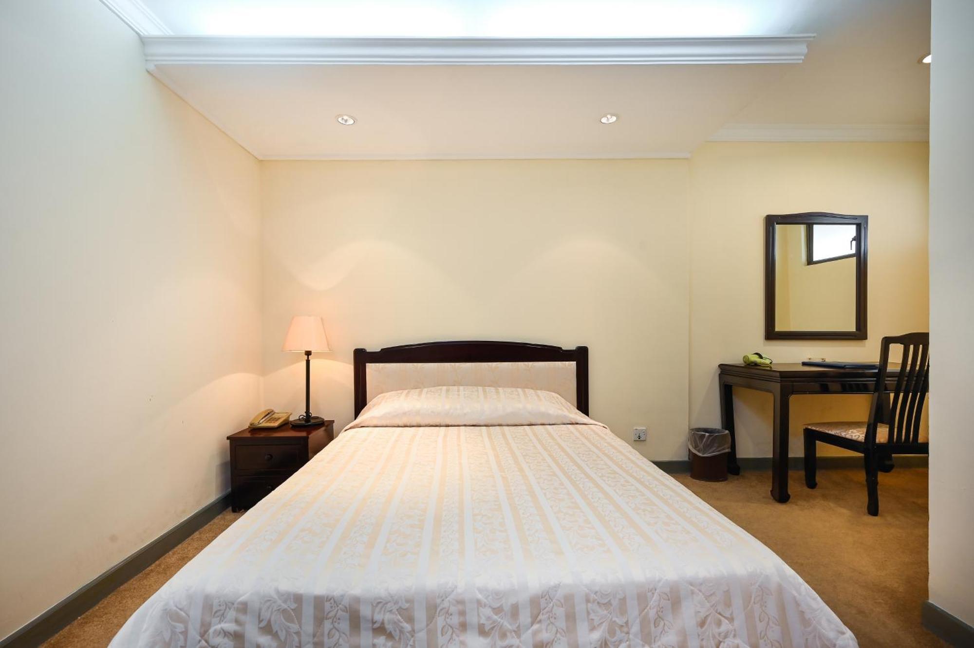 Cityview Serviced Apartment & Hotel Хошимин Экстерьер фото