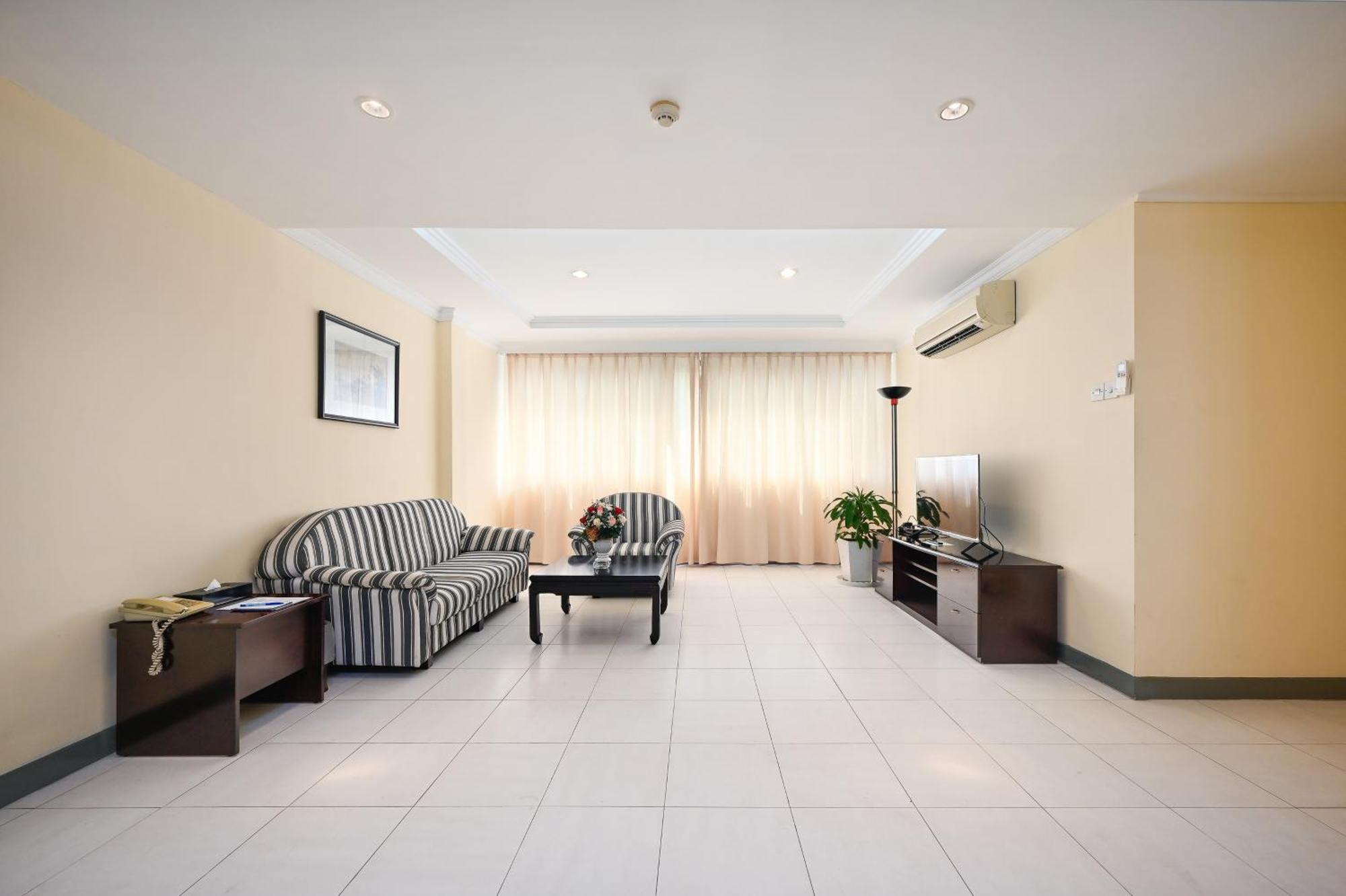 Cityview Serviced Apartment & Hotel Хошимин Экстерьер фото